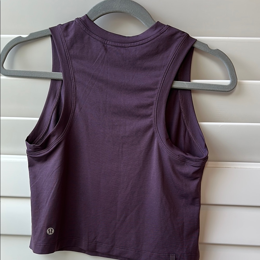lululemon purple ultralight waist-length Tank Top sz 0